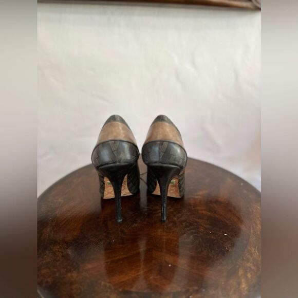 L.A.M.B heels size 9 - Picture 4 of 8